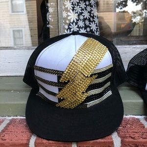 Lightning bold rave hat